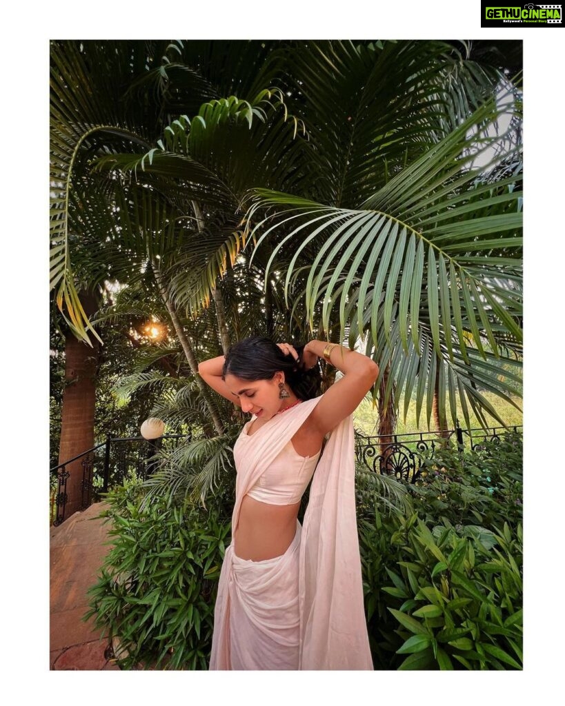 Veebha Anand Instagram - Part two from yesterday!! Is saari your fav too?