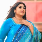 Vichithra Instagram - A CERTAIN BLUE ENTERS THE SOUL RIGHT DEARS ?????💙🩵💙🩵💙🩵💙🩵💙🩵💙🩵💙🩵💙🩵💙🩵💙🩵💙🩵💙🩵💙🩵💙🩵 Photography @lokesh_photos Outfit @femme_lia_ #bluecolour #blueheeler #bluesuit #eveningvibes