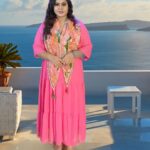 Vichithra Instagram – IN THREE WORDS, I CAN SUM UP EVERYTHING I HAVE LEARNED 
ABOUT ” LIFE” 
  IT GOES ON ……………………………..

Costume #labels scarf #labels 

#goodmorning 
#goodmorningpost
#getmotivatedbyvichu #pink
#positiveaffirmations
#positivemindset
#positiveattitude 
#cwc
#cwc4
#contestagram
#contestant
#goodday