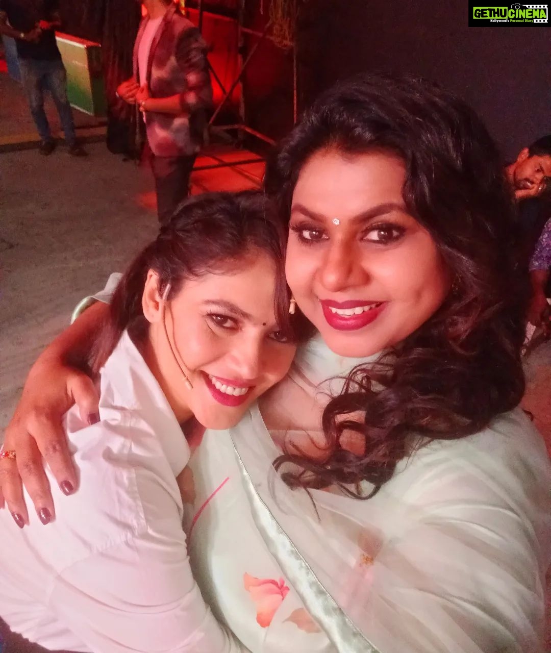 Vichithra Instagram - Gorgeous beauty of #cwc4 @sherinshringar coolest #contestant . Keep smiling, baby