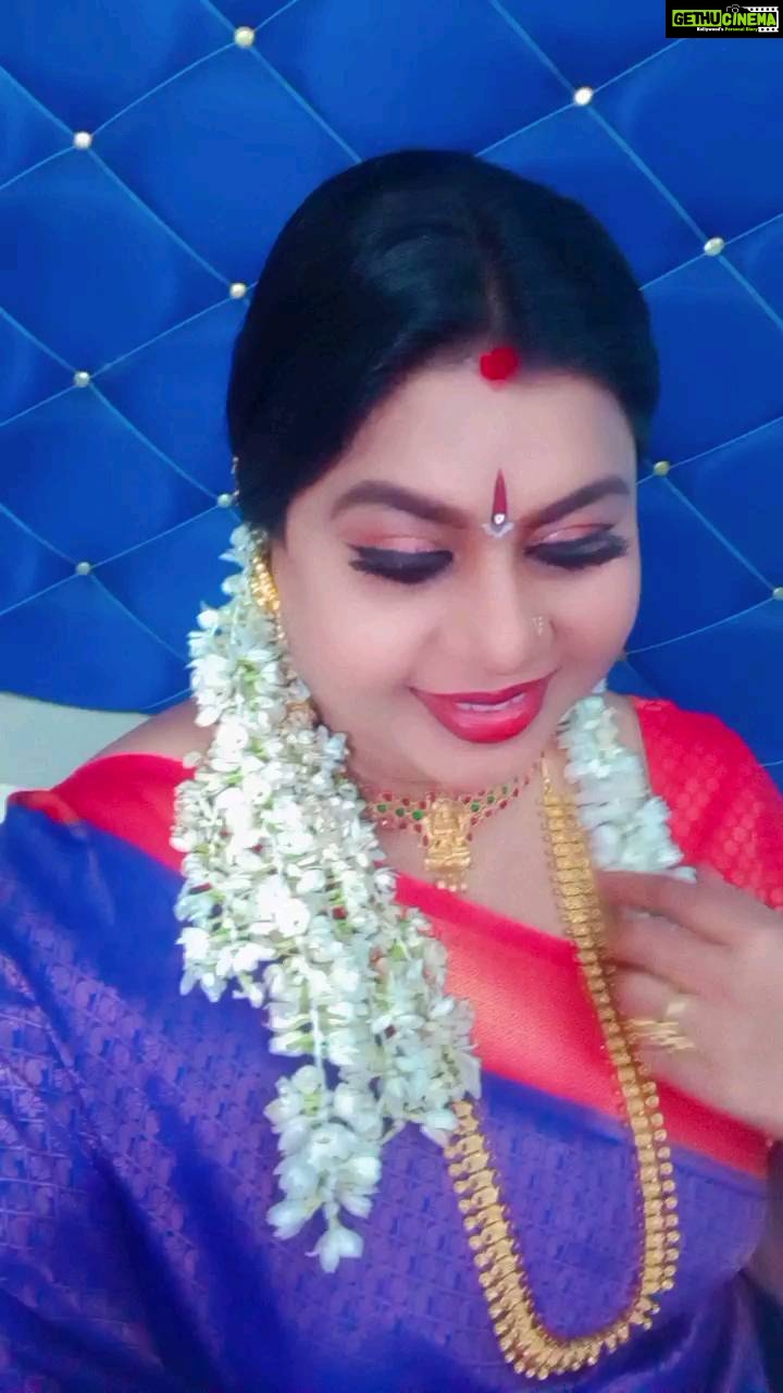 Vichithra Instagram - Madura marikozhundu vaasam song from enga ooru pattukaran movie. #myfavourite #myfavouritesong #90'sfavourite song of #spb ππππππππππππππππππππππππππ #spbalasubramaniam #singer #legend #spbgram #spbβ€οΈ #spblive #maestroilayaraja #singermano #90svintage #90ssongs #90s #tamilbgm #mano #tamilmusic #instareels #instareelsindiaβ€οΈ #instafav #reelsexplore #reelsinstagram #reels #instagramreels #trendingreels