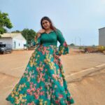 Vichithra Instagram - I am an original, and that's perfection in itself dears . #goodevening #retro #goodeveningall #cwc #cwc4 #happyweekend #cwc2023 #happyevening .