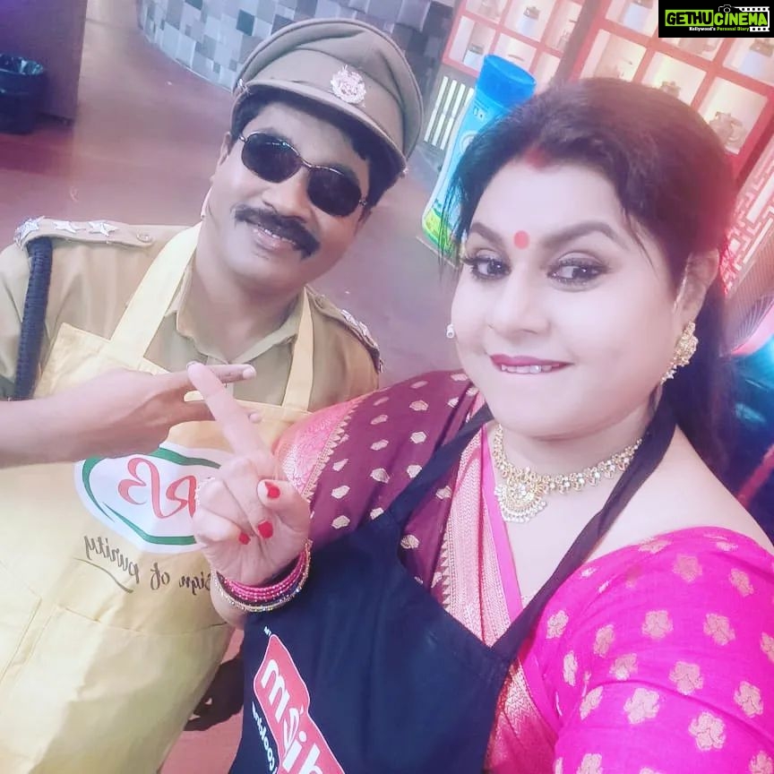Vichithra Instagram - #today pairing with #gpmuthu . Sincere and hardworking comali of this season. Cute and innocent personality. Don't miss our alapparaigal cooking today. π
π€£π #cwc #cwc4 #disneyplushotstar #starvijay #vijaytelevision
