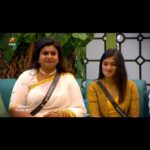 Vichithra Instagram - Pay back mode ON. 🔥🔥🔥 . . . #bb7 #biggbosssundayfunday #biggboss7 #vichitra #vichu #vichitra_army #disneyhotstartamil #disneyhotstar #kamalhaasan #rendulaonnupaakkalaam #finalist