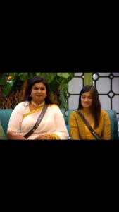 Vichithra Instagram - Pay back mode ON. 🔥🔥🔥
.
.
.
#bb7 #biggbosssundayfunday #biggboss7 #vichitra #vichu #vichitra_army #disneyhotstartamil #disneyhotstar #kamalhaasan #rendulaonnupaakkalaam #finalist