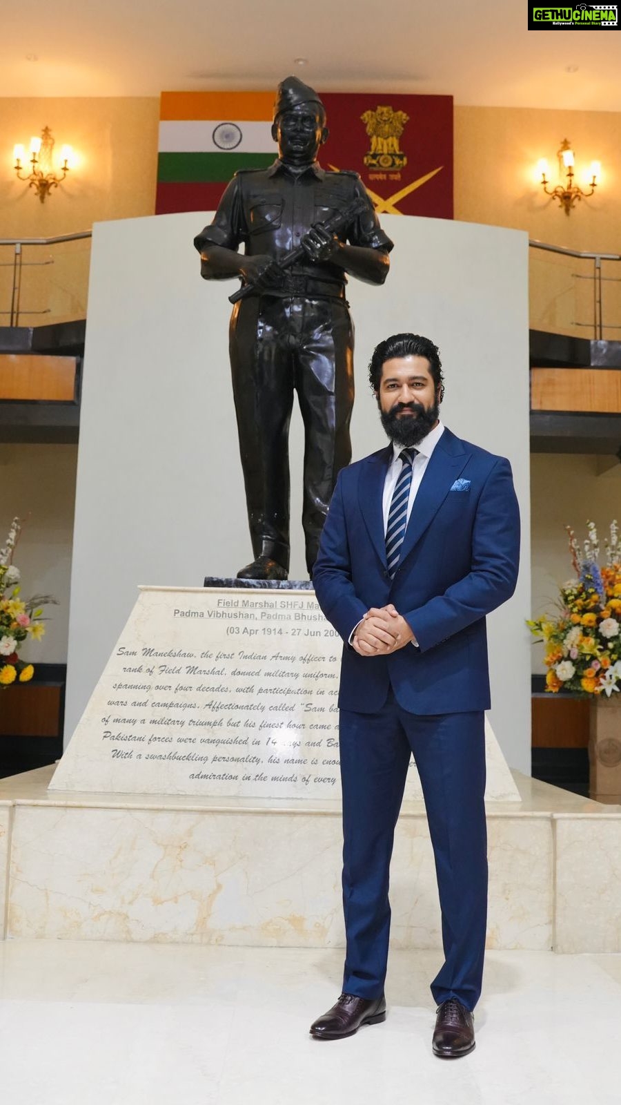 Vicky Kaushal Instagram - Honoured and humbled to have had the opportunity to launch the #SAMबहादुर trailer with the Chief of Army Staff, Officers of the Indian Army and the people at the Manekshaw Centre! 🙏🇮🇳 #SamBahadur Trailer Out Now! #Samबहादुर in cinemas 1.12.2023 #SamIsHere @meghnagulzar @sanyamalhotra_ @fatimasanashaikh @ronnie.screwvala @mohdzeeshanayyub @neerajkabi @realgovindnamdev @aanjjan.srivastav @bhavani.iyer @ishantanus @rsvpmovies @maharrshshah @zeemusiccompany