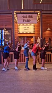 Vidhya Mohan Instagram - Good time + Crazy friends = Amazing memories 👯‍♀️👯👯‍♂️❤️🩷💕💖❣️

@kapzsush1915 
@aishwaryadevan 
@vidyavinumohan 
@nayananairofficial 
🎥  @annaprasadofficial 

#party #friends #enjoyment #manhattan #timesquare ##reels #reelsindia #instareels #dancereels #trending #instagood #foryou