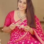 Vidya Balan Instagram - Diwali ka Shringar Senco Gold and Diamonds ke saath, Ma Lakshmi ka sawagat karein iss Dhanteras par. @sencogoldanddiamonds #ad