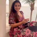 Vidya Balan Instagram - Monday 🎶 Liip syncing to my only tamil song, from the film #Nerkondaparvai ❣️