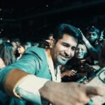 Vijay Antony Instagram – To those of you who missed last weekend’s fun, here’s a teaser of all the concert highlights! To those of you who were there, ppaaaahhh.. semme fun le?! 😍🥳🥹 We miss this already!! 🥳✨

Vijay Antony – Live in Concert
29 October 2023
Axiata Arena, Bukit Jalil

Brought to you by @msgold.my⚜

@vijayantony
@datoabdulmalik

Videos by @mr.graphicsstudio and Team

#vijayantonyliveinconcert
#VAbyMSC
#malikstreams
#VijayAntony
#liveinconcert
#ogvibe
