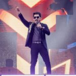 Vijay Antony Instagram - WHAT AN AMAZING EVENING IT WAS! 😍🙌🏽🥳 Singer Vijay Antony’s entry is proof for all things awesome that went down last night 😎💃🕺 Vijay Antony - Live in Concert 29 October 2023 Axiata Arena, Bukit Jalil Brought to you by @msgold.my⚜ @vijayantony @datoabdulmalik Photos By @dhivager & Team #vijayantonyliveinconcert #VAbyMSC #malikstreams #VijayAntony #liveinconcert #OGVibe