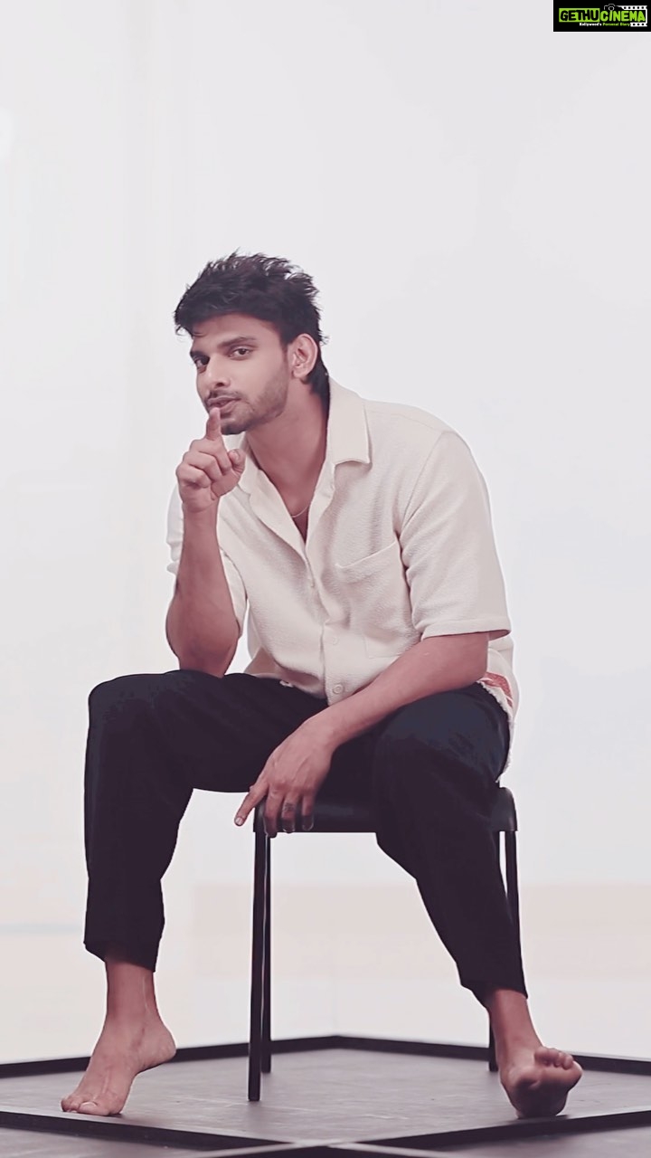 Vijay Varma - 121.9K Likes - Elay Keechan 🤍
Thank you everyone for your love and support ❤️
Videographer - @dwan_19
MUA - @theeyequisite
Studio - @allsevensstudio