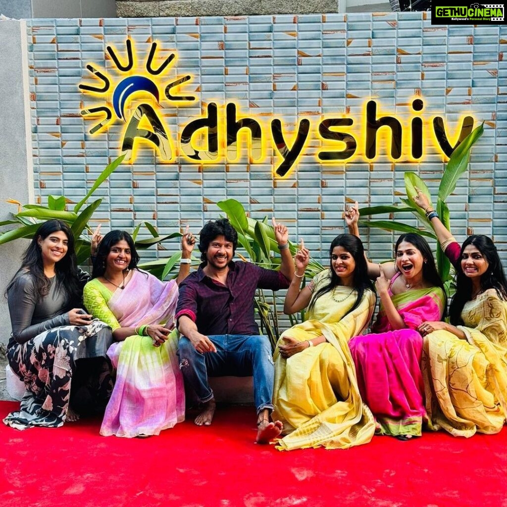 Vijayalakshmi Instagram - Congrats @shruthi.karthik on giving a beautiful form to your Montessori dream! Wat a lovely space u have created for the little hoomans. Full of love.. full of life! So adorable. Can’t wait to watch your kutty kutty students walk in and light up the place more 🤍🫶 @adhyshivmontessori