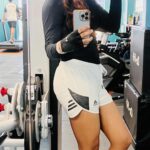 Vijayalakshmi Instagram – Duck it 😎

#gymgirl #fridayvibes