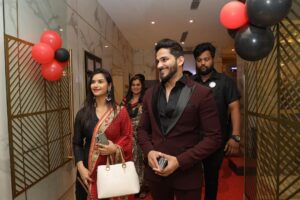 Vimmy Bhatt Instagram - A Night to remember!
The launch of my debut film - AASHA!😍
It was too much fun & a big thank you to everyone for coming & showering so much of love!♥️

Releasing today in your nearby theatres - 22nd april!

#aasha #premiernight #debutfilm #gujaratimovie #bigday #happiness