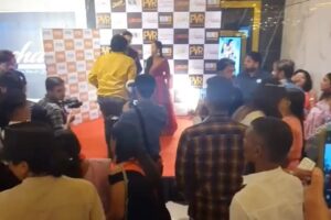 Vimmy Bhatt Instagram - A Night to remember!
The launch of my debut film - AASHA!😍
It was too much fun & a big thank you to everyone for coming & showering so much of love!♥️

Releasing today in your nearby theatres - 22nd april!

#aasha #premiernight #debutfilm #gujaratimovie #bigday #happiness
