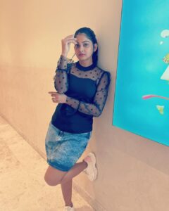 Vindhuja Vikraman Instagram - U r strong enough to b alone vth ur own company ❤️ 

Nails @dartistry.in 💅