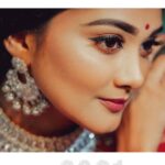 Vindhuja Vikraman Instagram - Broken people are beautiful.... They have to put themselves back together everyday❤️ Pic @blacklenzio Mua @_bloom_bridal_studio_ Jewels @planetjewel Costume @ahamboutique Location @avoki_resorts AVOKI Resorts