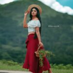 Vindhuja Vikraman Instagram - Nature 💚 pic @harikumar.gk Costume @myntra Ponmudi Hill Top