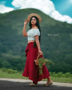 Vindhuja Vikraman Instagram - Nature 💚
pic @harikumar.gk 
Costume @myntra