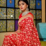 Vindhuja Vikraman Instagram - “RED"❤️ Here’s the red The red of love The fire that burns Within my soul The reddest red I’ve ever known The flame untouched Ignited coal Here’s the red The red of pain That stinging pain No one must know The deepest red I’ve ever felt The emptiness The mourning soul Here’s the red The red I knew That exalted fire That once ignited you The reddest red I ever knew… The deepest red I ever knew…” Credits . . Team @pandavasfilmfactory @blacklenzio Pics and edit @pranav_sudarsanan Makeup @_bloom_bridal_studio_ Jewelry @planetjewel Costume @ahamboutique Location @avoki_resorts AVOKI Resorts