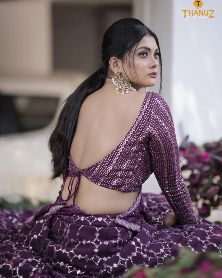 Vindhuja Vikraman Instagram - 💜 Outfit @thanuzbridalboutique Mua @maquilleurbysumi Earring @aswa_plaza_ Trivandrum, India
