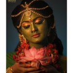 Vindhuja Vikraman Instagram - Navadurga concept photoshoot . Day 5 : Skandamata . Skandamata is the mother of skanda or kartikeya, who was choosen by gods as their commandar- in- cheif in the war against the demons. . Model: @vindhujavikraman_official . Concept, styling, makeover: @geethusrishti, @srishtimakeoverhub Photo: @umeshsrishti Trivandrum, India