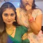 Vindhuja Vikraman Instagram - From Draft ❤️ Miss u @zinitha_jha dear 😘 Costume @ahamboutique 👗 Jewellery @haiziaramakeover Nails @dartistry.in 💅 Hyderabad