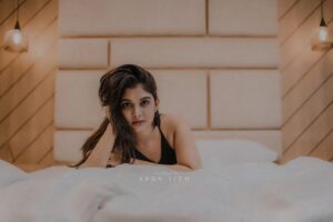 Vindhuja Vikraman Instagram - "To ask nothing; To expect nothing; To depend on nothing. "

Pic @mr_arunjith 📸