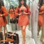 Vindhya Tiwari Instagram - This girl in the mirror is pure l❤️ve !! I learned how to love me from my head down to my toes 🧚‍♀️ Mumbai, Maharashtra