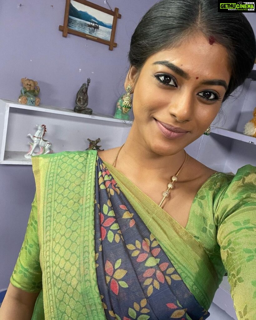 Vinusha Devi Instagram - சுபம் ! #barathikannamma I’m always grateful to my guardian angel @praveen.bennett sir thank you for making me play KANNAMMA ❤️ I’m filled with gratitude towards the entire BK TEAM & my co - actors Thank you so much for all your hardwork & support ❤️ @arun_actor @rupasree01 @raksha_vibes @lisha_hema @sugesh_quasiofficially @aruljothi_arockiaraj @rishi0408 @farina_azad_official @rekhaharris @actorsabari @thamaraiselvisarathy_official @actor.rajkumar Special thanks to @vijaytelevision @globalvillagers for making this beautiful and successful journey of barathikannamma ✨ I would like to thank all of my audiences and families that i will be forever grateful for your unconditional love & support after the replacement to till date❤️ With all your love and support Barathikannamma is a successful project today ❤️ KANNAMMA To Be continued… Need all your blessings, love & support for #barathikannamma2 WITH LOVE, - Vinusha Devi ❤️