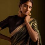 Vinusha Devi Instagram - Sathyabhaame 🤎 In frame : @vinusha_devi My laddu styled this beautiful look @indu_ig 🫰🏾❤️ look who shot this whole shoot working with this man after ages @padman_photography ✨ Outfit beautifully customised by @knotweddinghouse Mua : @makeupbyvinushadevi no doubt thats me 🙈❤️ Jewellery: @fineshinejewels ❤️ #sathyabhame #vinushadevi #barathikannamma