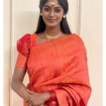 Vinusha Devi Instagram - #happynewyear2023 ❤️ #vinushadevi #barathikannamma #kannamma #newyear #positivevibes #omnamahshivaya #omsairam