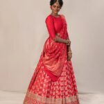 Vinusha Devi Instagram - ❤️ Outfit : @studio149 Jewellery : @mspinkpantherjewel Photography : @ram___prakash_ @_oliverfelix_ @___diwakar @naveen_tom_18 Mua : @makeupbyvinushadevi Hairstylist : @teamdiamondartistry #vinushadevi #photoshoot #love