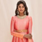 Vinusha Devi Instagram - Leave a little sparkle wherever you go ✨ #shinewithblessings Outfit : @studio149 Jewellery : @mspinkpantherjewel Photography : @ram___prakash_ @_oliverfelix_ @___diwakar @naveen_tom_18 Mua : @makeupbyvinushadevi Hairstylist : @teamdiamondartistry #vinushadevi #photoshoot #love