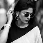 Vinusha Devi Instagram - Manjal veyil malaiyilea ✨ Inframe : @vinusha_devi Styling : @indu_ig Earrings : @adorebypriyanka Shot by : @haran_official_ #vinushadevi