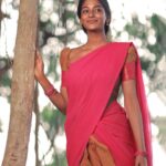 Vinusha Devi Instagram - கருப்பட்டி கரைச்சு செஞ்சு வச்ச செலையா ✨❤️ Shot by @haran_official_ Dhavani @ivalinmabia #vinushadevi #dhavani #photoshoot