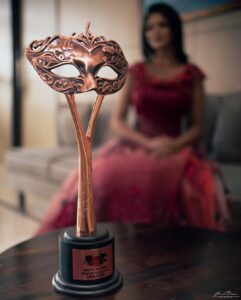 Vinusha Devi Instagram - 'Best Find- Vijay Television Awards-2022' 

Nothing short of a dream! 🥺

When I was called on the dias to receive the award from none other @praveen.bennett Sir, all I had in my heart was gratitude and only gratitude. 

Gratitude towards the audience who accepted me whole heartedly as Kannamma, Gratitude towards @globalvillagers our producer ‘venkatesh’ sir and @vijaytelevision whole team who trusted me with the character and let me live Kannamma in my way & last but not the least, heartful gratitude towards @praveen.bennett Sir who found me, mentored me, moulded me and made me believe I could be Kannamma in a very graceful way. 

I've put my heart and soul to fit myself as Kannamma and extremely happy that the Channel has rewarded me with a prestigious award within a really short span. 

I'm taking this as a recognition as well as a motivation to step further and work hard to give the best of the best to the audience who have accepted me on screen! 

Thankyou could be a small word, but it's filled all over heart! ♥️♥️♥️

I wanted to speak all this on the stage, but it was an extremely emotional moment that my eyes were welled up completely out of happiness and gratitude. 

THANK YOU SO MUCH ! 🧿❤️

With love, 
Vinusha Devi G 

Outfit : @studio149
Shot by : @haran_official_

#kannamma #barathikannamma #vijaytelevision #7thvijayteleawards #bestfindoftheyear