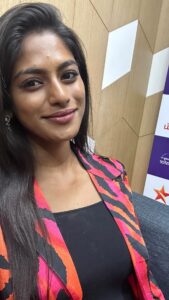 Vinusha Devi Instagram - Exclusive live with #BiggBossTamil contestant #VinushaDevi 😊 #RendulaOnnuPaakkalaam #BiggBossTamil #BBT #BBTamilSeason7 #பிக்பாஸ் #VijayTelevision #VijayTV