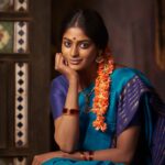 Vinusha Devi Instagram - அழகு ❤️ Ft @vinusha_devi Styled by @indu_ig Shot by @bhagathmakka Makeup @makeupbyvinushadevi Hairstylist @noormakeup_mehndi Jewellery @fineshinejewels #vinushadevi #kannamma #barathikannamma #photoshoot #80s #love #saree #instafashion
