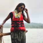 Vinusha Devi Instagram - Day 2 in varkala vacation #kayaking at golden island 🏝 #bestvacationactivity don't miss this place when you visit varkala #varkala #goldenisland #kayakingadventures #vinushadevi Golden Island Varkala