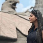 Vinusha Devi Instagram - Day 1 in varkala vacation #jatayu ❤️ #explorewithme #vacation #varkala #jatayuearthcentre #vinushadevi Jadayu Rock, Chadayamangalam