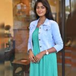 Vinusha Devi Instagram - Good evening makkale 💐 #vinushadevi #kannamma #chithra #goodevening #happyday #spreadpositivity