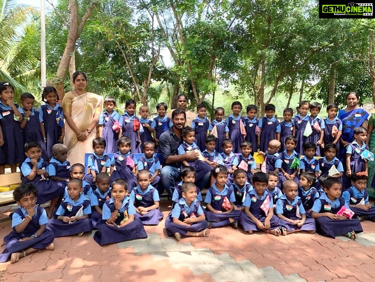 Vishal Instagram - Had a wonderful opportunity, thanks to God to visit SVA School in Thekkur Village which is 30 minutes from Karaikudi which has 210 Girl Kids starting from grade 1 to grade 5. Was very happy to celebrate Independence day with these lovely children. It was a wonderful moment to cherish. Thankfully shifting from Tuticorin to Karaikudi and having no shoot today made it possible for me to attend this event. I also thank the Teachers for grooming these young kids and I see a bright future for these kids, the enthusiasm and self confidence in them is really a must watch, GB