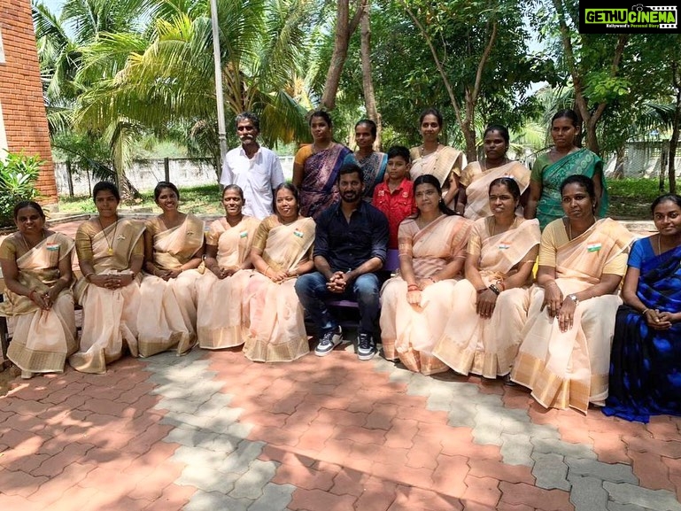 Vishal Instagram - Had a wonderful opportunity, thanks to God to visit SVA School in Thekkur Village which is 30 minutes from Karaikudi which has 210 Girl Kids starting from grade 1 to grade 5. Was very happy to celebrate Independence day with these lovely children. It was a wonderful moment to cherish. Thankfully shifting from Tuticorin to Karaikudi and having no shoot today made it possible for me to attend this event. I also thank the Teachers for grooming these young kids and I see a bright future for these kids, the enthusiasm and self confidence in them is really a must watch, GB