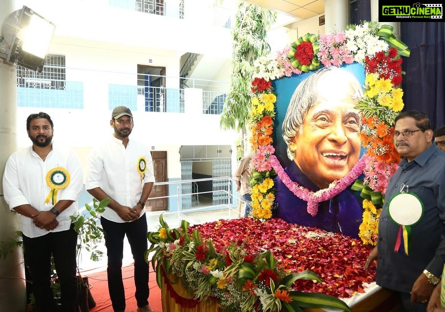 Vishal Instagram - On behalf of #APJAbdulKalam Ayya’s remembrance anniversary we planted saplings in Annai Velankanni College and also felt elated and happy to introduce a device invented by a young boy, Vijay Varma which is usable for Farmers to evade animals eating the crops and entering their fields. Nice to see budding talents doing something for farmers and not MNCs. Appreciate his effort and idea. Much needed for our society to acknowledge farmers by the youth. Hats off. GB