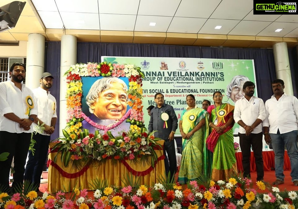 Vishal Instagram - On behalf of #APJAbdulKalam Ayya’s remembrance anniversary we planted saplings in Annai Velankanni College and also felt elated and happy to introduce a device invented by a young boy, Vijay Varma which is usable for Farmers to evade animals eating the crops and entering their fields. Nice to see budding talents doing something for farmers and not MNCs. Appreciate his effort and idea. Much needed for our society to acknowledge farmers by the youth. Hats off. GB