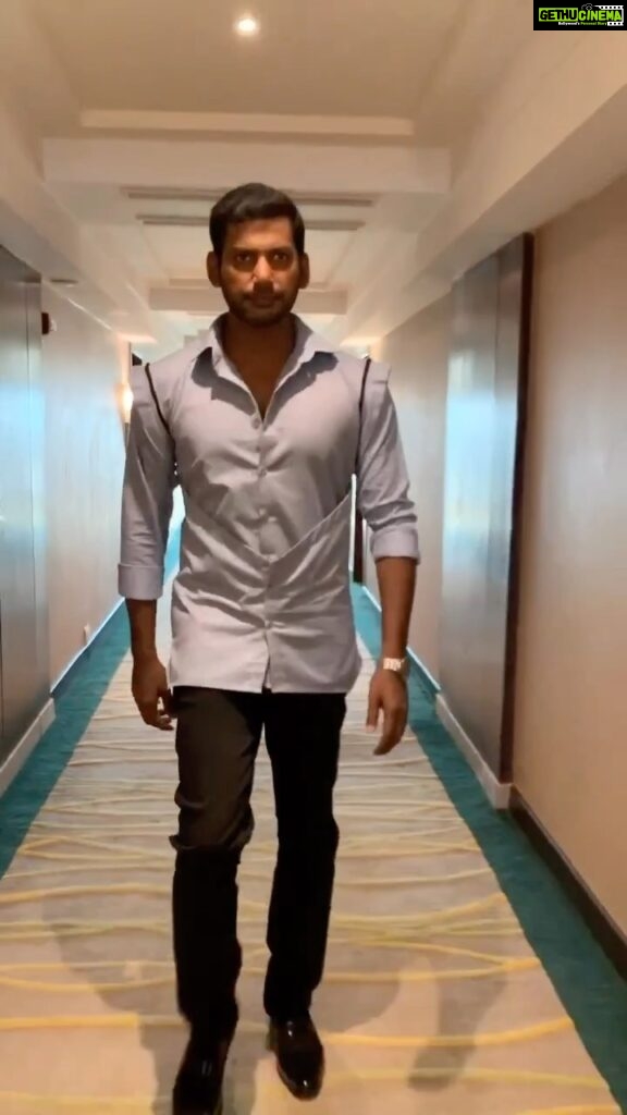 Vishal Instagram - Continuation of promotions from Mumbai to Chennai & later will move on to AP & Telengana for #MarkAntony - Promotions on full throttle ! Welcome to the #WorldOfMarkAntony #MarkAntony Styling - THE MS LABEL Hair styling - Lakshman Make up - Nandu