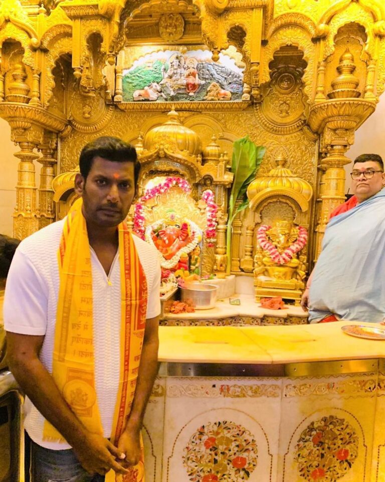 Vishal Instagram - Finally after all the good vibes and positive response for the #MarkAntonyHindiTrailer and media interaction. I went straight to #SiddhiVinayak Temple and seeked my blessings from #LordGanesha. Felt good to see him and energised. Now heading back to Chennai for more Tamil promotions. #MarkAntony on Sep 15th in South languages and Sep 22nd in Hindi. Here we come soon full blast. God Bless.