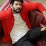 Vishnu Instagram – My first ever proper pre-birthday photoshoot ✨🤩🎁 
@camerasenthil 📸
@shreshta_iyer 🧥
@kavya_kd9 🧥
@makeoverby_vibha thanx for de neat look 🙌🏻
#vvians #vishnuvijay #actor #birthdayboy #hbd #kollywood #passion